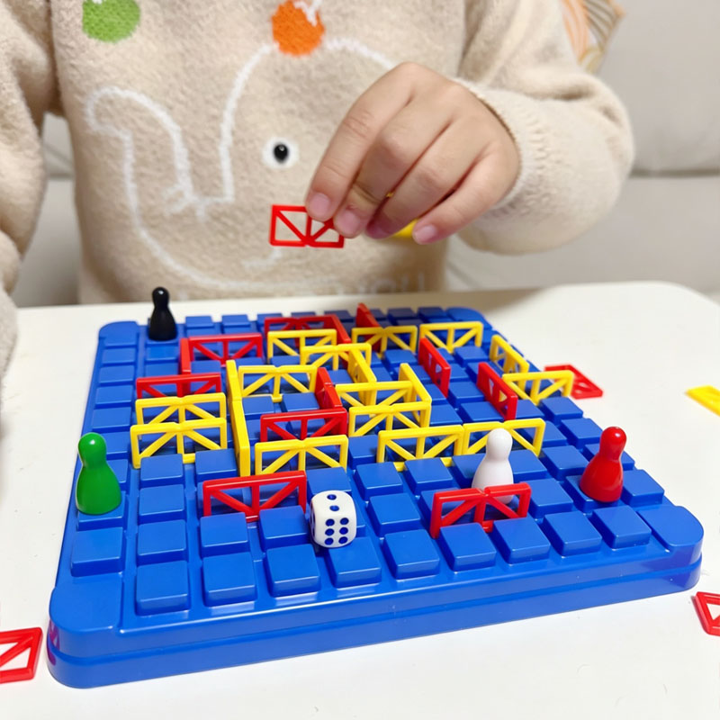 เกมกระดานวางแผนหลบหนีเขาวงกต ส - Board Game Qwirkle บทวิจารณ์และราคา